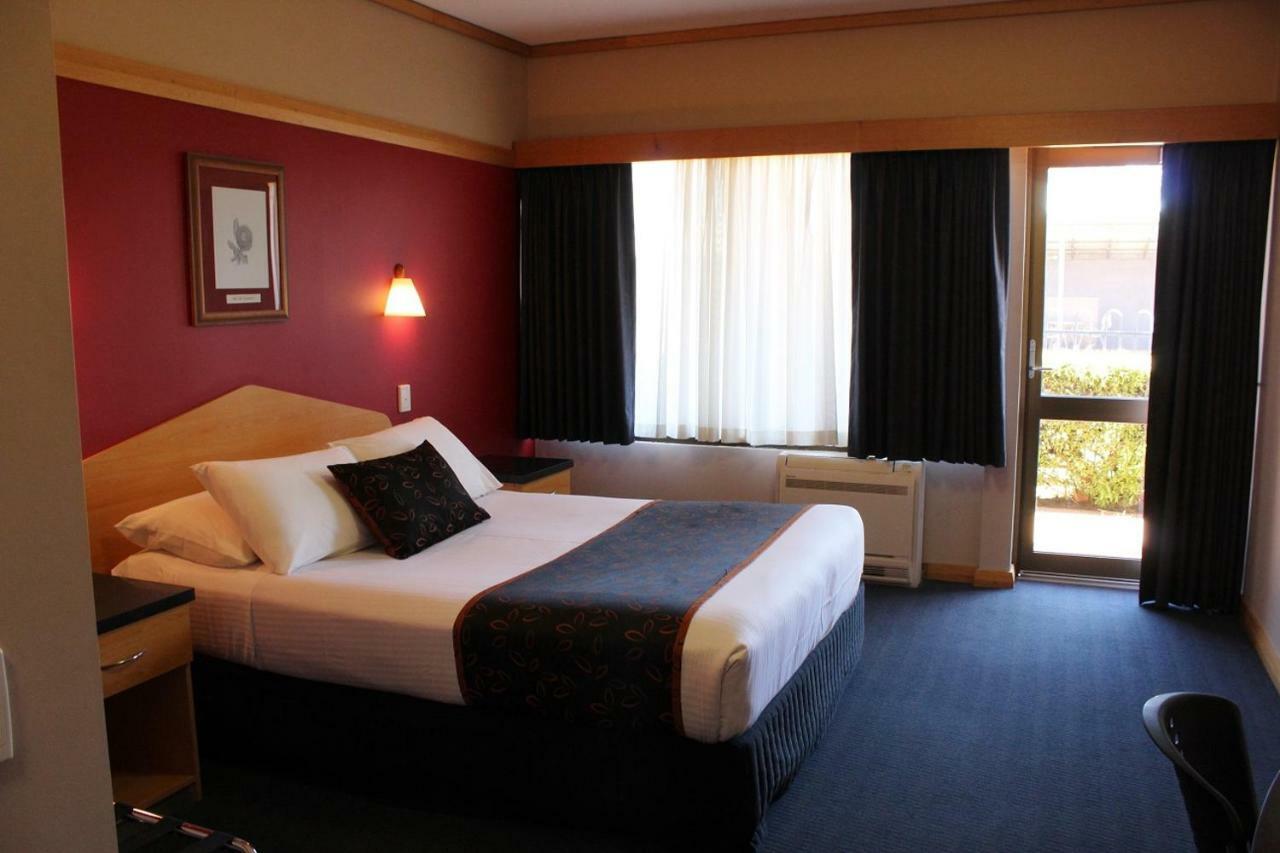 Banksia Motel Collie Экстерьер фото