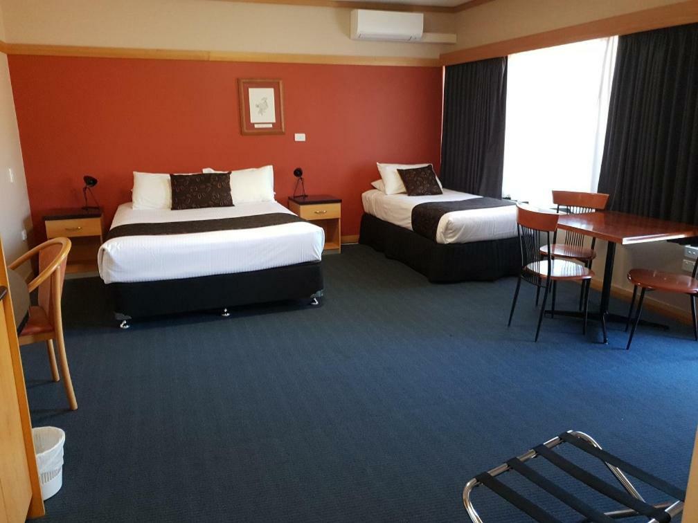 Banksia Motel Collie Экстерьер фото